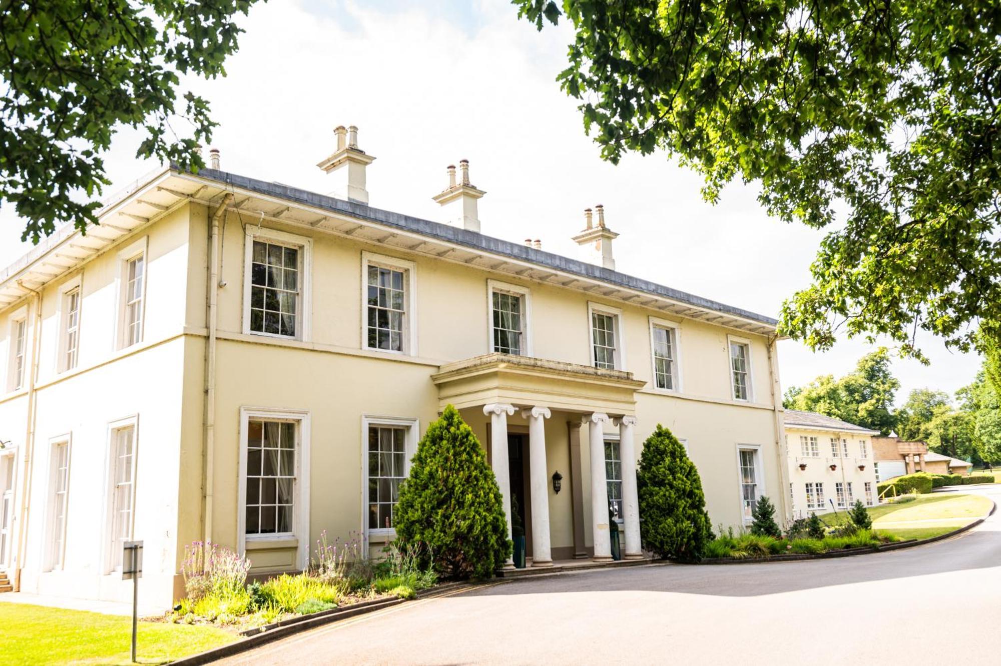 Eastwood Hall Buitenkant foto