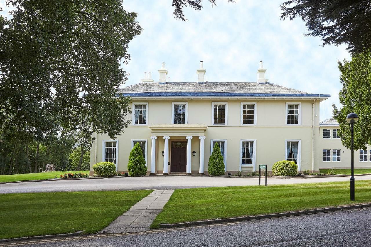 Eastwood Hall Buitenkant foto