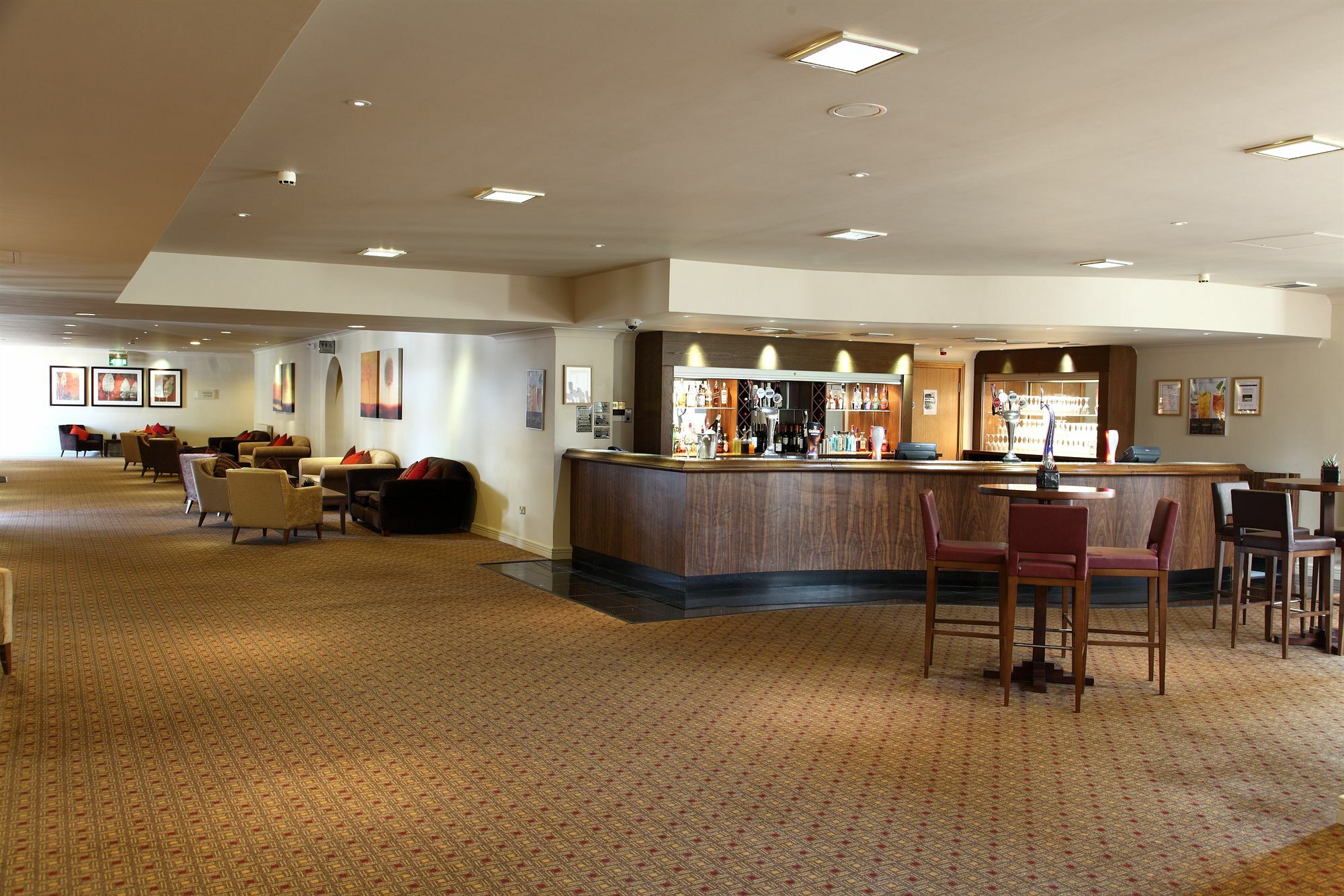 Eastwood Hall Buitenkant foto